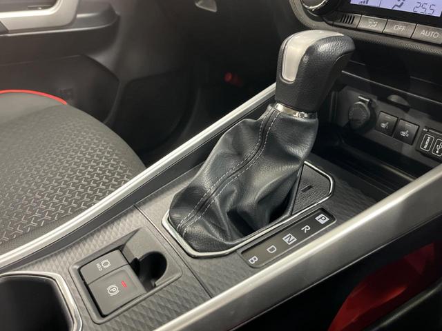 ライズ Ｚ　禁煙車　９インチディスプレイオーディオ　パノラミックビュー　スマートアシスト　アダプティブクルーズ　ブラインドスポット　シーケンシャルターンランプ　シートヒーター　ＨＤＭＩ　ＡｐｐｌｅＣａｒＰｌａｙ（24枚目）