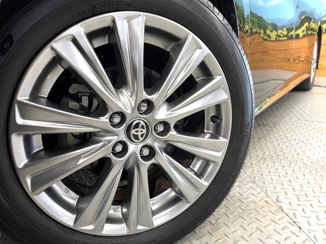 アルファード ２．５Ｓ　タイプゴールド　禁煙車　両側パワースライドドア　フリップダウンモニター　セーフティセンス　パワーバックドア　シーケンシャルターンランプ　３眼ＬＥＤヘッドライト　９インチディスプレイオーディオ　アクセサリーコンセント（14枚目）