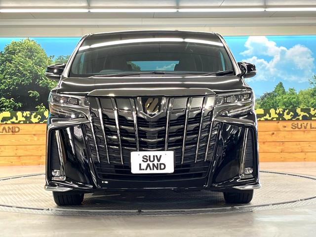 アルファード ２．５Ｓ　タイプゴールド　禁煙車　両側パワースライドドア　フリップダウンモニター　セーフティセンス　パワーバックドア　シーケンシャルターンランプ　３眼ＬＥＤヘッドライト　９インチディスプレイオーディオ　アクセサリーコンセント（15枚目）