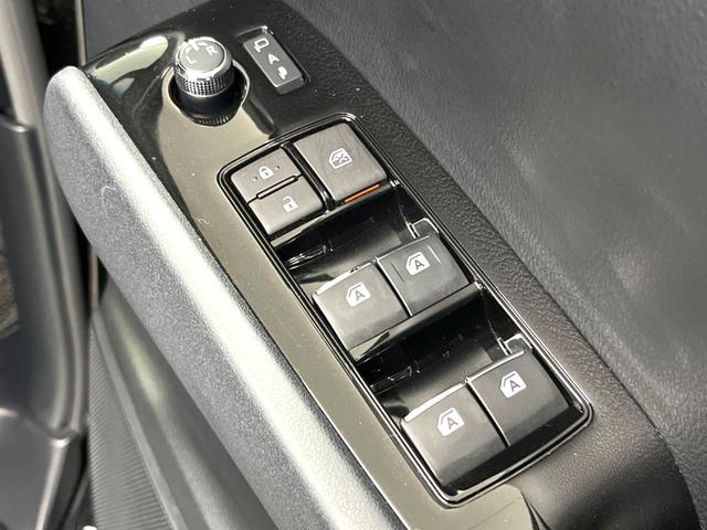 アルファード ２．５Ｓ　タイプゴールド　禁煙車　両側パワースライドドア　フリップダウンモニター　セーフティセンス　パワーバックドア　シーケンシャルターンランプ　３眼ＬＥＤヘッドライト　９インチディスプレイオーディオ　アクセサリーコンセント（42枚目）