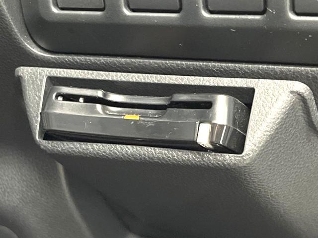 フォレスター Ｘ－ブレイク　禁煙車　純正８インチナビ　バックカメラ　サイドカメラ　アイサイトセイフティプラス　メモリー付パワーシート　パワーバックドア　前後席シートヒーター　ステアリングヒーター　前後ドラレコ　ＥＴＣ（7枚目）