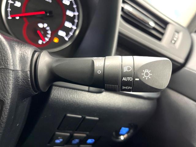 アルファード ２．５Ｓ　Ｃパッケージ　ツインムーンルーフ　モデリスタエアロ　シグネチャーイルミブレード　禁煙車　ＪＢＬサウンド付メーカーナビ　リアエンターテインメントシステム　パノラミックビュー　デジタルインナーミラー　ブラインドスポット（48枚目）