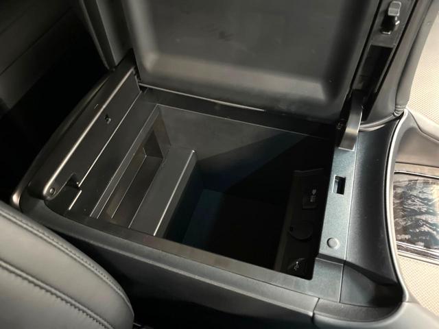 アルファード ２．５Ｓ　Ｃパッケージ　ツインムーンルーフ　モデリスタエアロ　シグネチャーイルミブレード　禁煙車　ＪＢＬサウンド付メーカーナビ　リアエンターテインメントシステム　パノラミックビュー　デジタルインナーミラー　ブラインドスポット（56枚目）