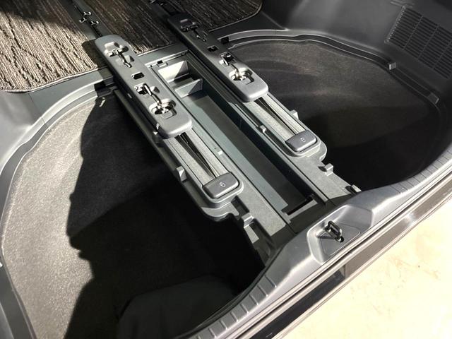 アルファード ２．５Ｓ　Ｃパッケージ　ツインムーンルーフ　モデリスタエアロ　シグネチャーイルミブレード　禁煙車　ＪＢＬサウンド付メーカーナビ　リアエンターテインメントシステム　パノラミックビュー　デジタルインナーミラー　ブラインドスポット（71枚目）
