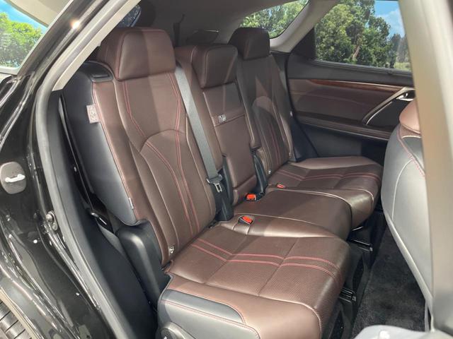 ＲＸ ＲＸ４５０ｈＬ　７人乗り　ムーンルーフ　マークレビンソンサウンドシステム　１２．３インチナビ　パノラミックビューモニター　セーフティシステムプラス　レーダークルーズ　ドライブレコーダー　ＥＴＣ　セミアニリン革シート（9枚目）