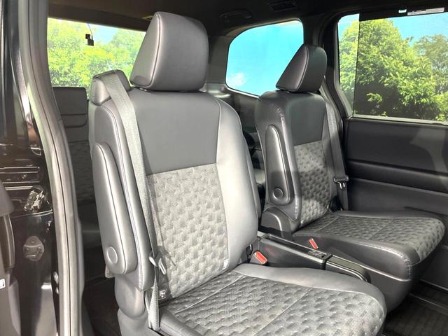 ヴォクシー ハイブリッドＳ－Ｚ　禁煙車　１０．５インチディスプレイオーディオプラス　アドバンストパーク　パノラミックビュー　両側パワースライドドア　シートヒーター　ハーフレザーシート　ＥＴＣ２．０　ドラレコ　レーダークルーズ（9枚目）
