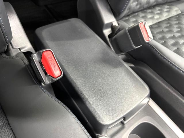 ヴォクシー ハイブリッドＳ－Ｚ　禁煙車　１０．５インチディスプレイオーディオプラス　アドバンストパーク　パノラミックビュー　両側パワースライドドア　シートヒーター　ハーフレザーシート　ＥＴＣ２．０　ドラレコ　レーダークルーズ（35枚目）