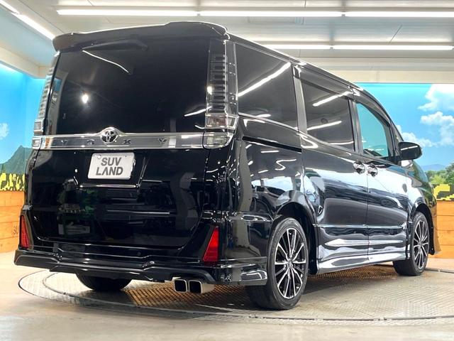 ヴォクシー ＺＳ　煌ＩＩ　モデリスタエアロ　シグネチャーイルミブレード　禁煙車　純正９インチナビ　バックカメラ　両側パワースライドドア　セーフティセンス　ドラレコ　ＬＥＤヘッド　ＥＴＣ２．０　１７インチＡＷ　リアオートエアコン（18枚目）