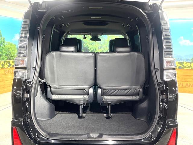 ヴォクシー ＺＳ　煌ＩＩ　モデリスタエアロ　シグネチャーイルミブレード　禁煙車　純正９インチナビ　バックカメラ　両側パワースライドドア　セーフティセンス　ドラレコ　ＬＥＤヘッド　ＥＴＣ２．０　１７インチＡＷ　リアオートエアコン（45枚目）