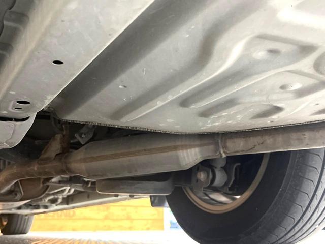 エスクァイア ハイブリッドGi ブラックテーラード 禁煙車 純正10インチナビ フリップダウン バックカメラ 両側パワースライドドア セーフティセンスC シートヒーター LEDヘッド ETC クルコン オートマチックハイビーム デュアルオートエアコン(23枚目)