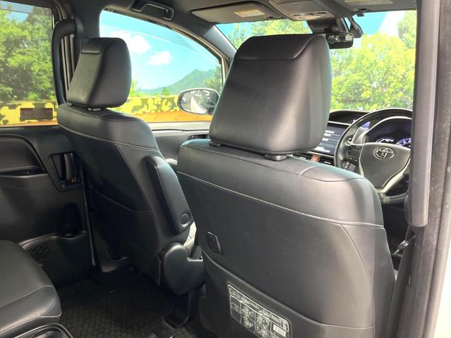 エスクァイア ハイブリッドGi ブラックテーラード 禁煙車 純正10インチナビ フリップダウン バックカメラ 両側パワースライドドア セーフティセンスC シートヒーター LEDヘッド ETC クルコン オートマチックハイビーム デュアルオートエアコン(42枚目)