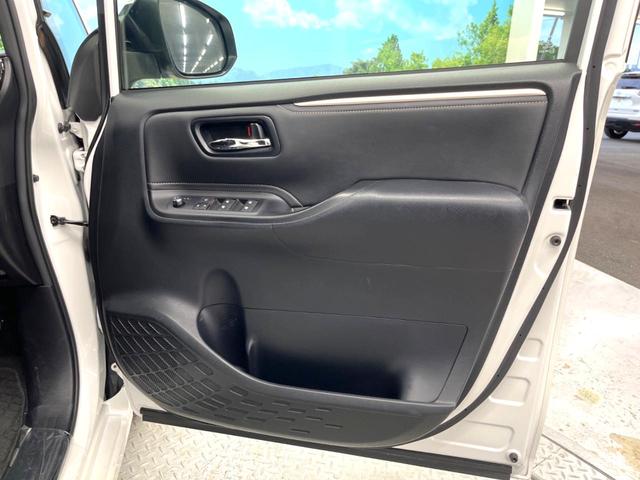 エスクァイア ハイブリッドGi ブラックテーラード 禁煙車 純正10インチナビ フリップダウン バックカメラ 両側パワースライドドア セーフティセンスC シートヒーター LEDヘッド ETC クルコン オートマチックハイビーム デュアルオートエアコン(43枚目)