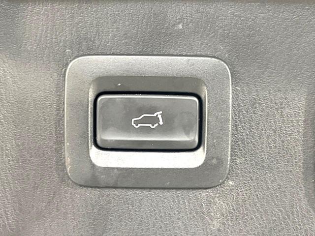 CX-8 XDプロアクティブ 7人乗り 純正ナビ 全周囲カメラ BOSEサウンドシステム アドバンスドスマートシティブレーキサポート レーダークルーズ 禁煙車 パワーバックドア シートヒーター パワーシート ルーフレール ETC(24枚目)