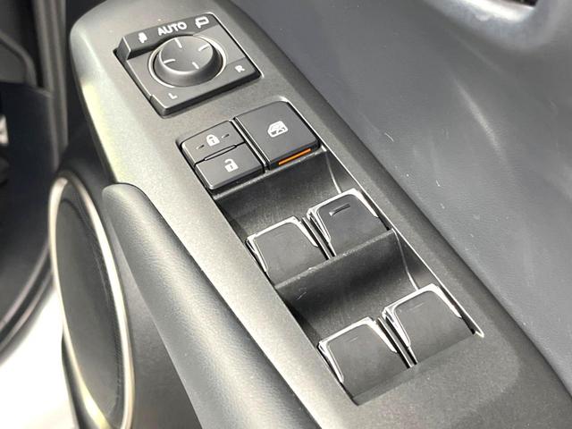 ＮＸ ＮＸ３００ｈ　Ｆスポーツ　ムーンルーフ　禁煙車　１０．３インチワイドナビ　バックカメラ　３眼ＬＥＤヘッド　シートベンチレーション　黒革スポーツシート　ドライブモードセレクト　パフォーマンスダンパー　ハンズフリーパワーバックドア（43枚目）