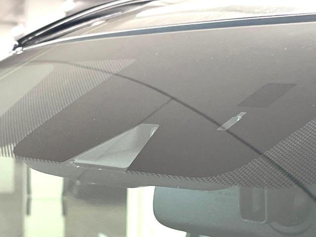 エクリプスクロス ブラックエディション　４ＷＤ　サンルーフ　全周囲カメラ　衝突被害軽減システム　禁煙車　電動リアゲート　ハーフレザーシート　全席シートヒーター　パワーシート　コーナーセンサー　スマートキー　ＬＥＤヘッド　クルコン（3枚目）