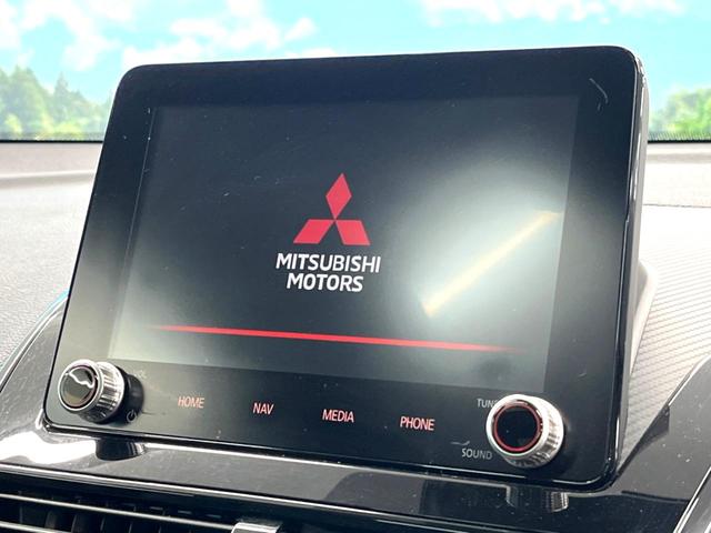 エクリプスクロス ブラックエディション　４ＷＤ　サンルーフ　全周囲カメラ　衝突被害軽減システム　禁煙車　電動リアゲート　ハーフレザーシート　全席シートヒーター　パワーシート　コーナーセンサー　スマートキー　ＬＥＤヘッド　クルコン（5枚目）