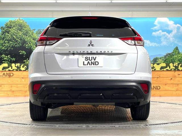 エクリプスクロス ブラックエディション　４ＷＤ　サンルーフ　全周囲カメラ　衝突被害軽減システム　禁煙車　電動リアゲート　ハーフレザーシート　全席シートヒーター　パワーシート　コーナーセンサー　スマートキー　ＬＥＤヘッド　クルコン（15枚目）