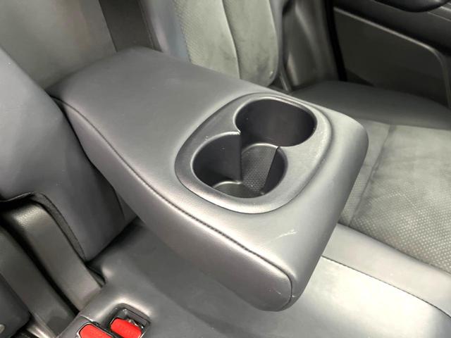 エクリプスクロス ブラックエディション　４ＷＤ　サンルーフ　全周囲カメラ　衝突被害軽減システム　禁煙車　電動リアゲート　ハーフレザーシート　全席シートヒーター　パワーシート　コーナーセンサー　スマートキー　ＬＥＤヘッド　クルコン（38枚目）