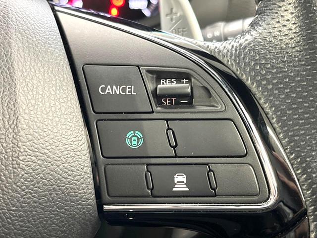 エクリプスクロス ブラックエディション　４ＷＤ　サンルーフ　全周囲カメラ　衝突被害軽減システム　禁煙車　電動リアゲート　ハーフレザーシート　全席シートヒーター　パワーシート　コーナーセンサー　スマートキー　ＬＥＤヘッド　クルコン（49枚目）