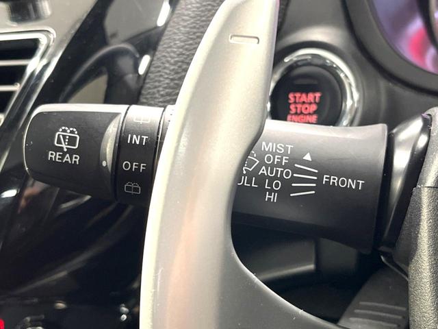 エクリプスクロス ブラックエディション　４ＷＤ　サンルーフ　全周囲カメラ　衝突被害軽減システム　禁煙車　電動リアゲート　ハーフレザーシート　全席シートヒーター　パワーシート　コーナーセンサー　スマートキー　ＬＥＤヘッド　クルコン（51枚目）