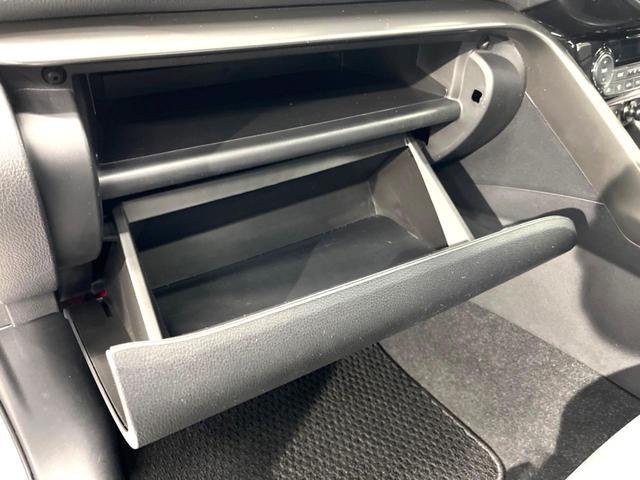 エクリプスクロス ブラックエディション　４ＷＤ　サンルーフ　全周囲カメラ　衝突被害軽減システム　禁煙車　電動リアゲート　ハーフレザーシート　全席シートヒーター　パワーシート　コーナーセンサー　スマートキー　ＬＥＤヘッド　クルコン（67枚目）