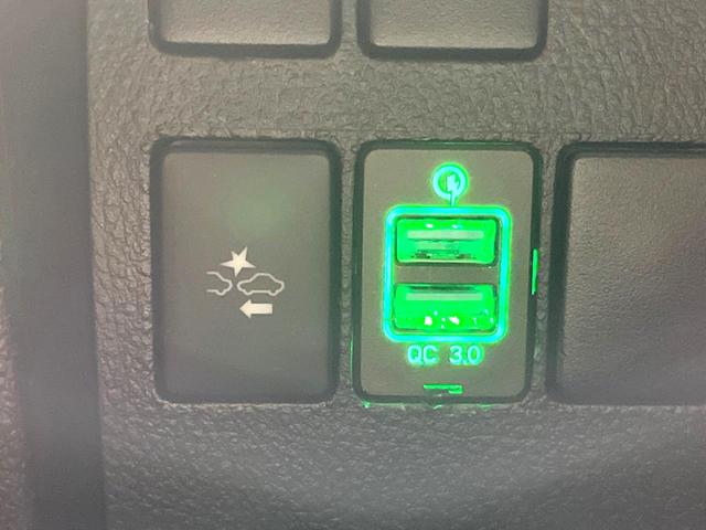 ヴェルファイア ２．５Ｚ　Ａエディション　ゴールデンアイズ　両側電動スライドドア　アルパイン製１１インチナビ　バックカメラ　プリクラッシュセーフティーシステム　レーダークルーズ　禁煙車　パワーバックドア　インテリジェントクリアランスソナー　スマートキー（57枚目）