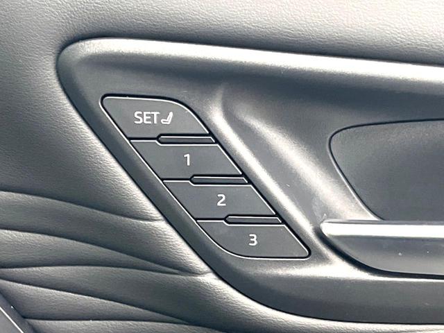 アルファードハイブリッド Z ガラスルーフ 両側電動スライドドア 14インチディスプレイオーディオ 後席モニター パノラミックビューモニター セーフティセンス 100V電源 レーダークルーズ 禁煙車 電動リアゲート(48枚目)