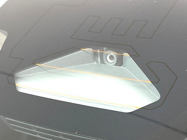 カローラクロス ハイブリッド Z ガラスルーフ パノラミックビューモニター トヨタセーフティセンス ブラインドスポットモニター ハンズフリーパワーバックドア 10.5インチディスプレイオーディオ LEDヘッドライト パワーシート(6枚目)