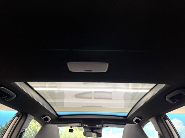 カローラクロス ハイブリッド Z ガラスルーフ パノラミックビューモニター トヨタセーフティセンス ブラインドスポットモニター ハンズフリーパワーバックドア 10.5インチディスプレイオーディオ LEDヘッドライト パワーシート(25枚目)