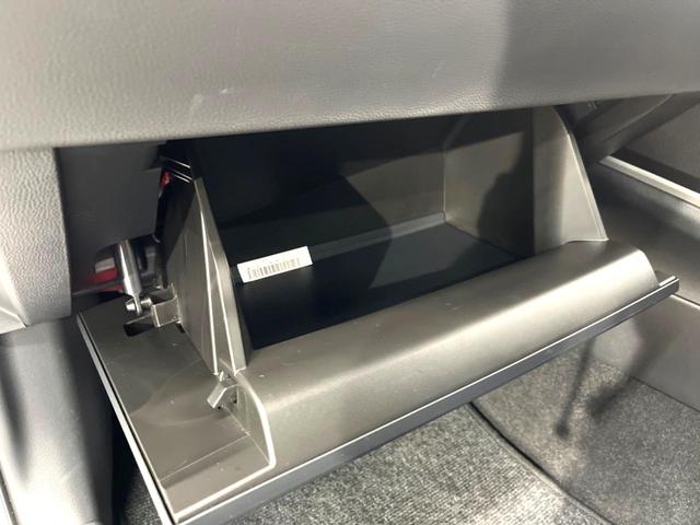 カローラクロス ハイブリッド Z ガラスルーフ パノラミックビューモニター トヨタセーフティセンス ブラインドスポットモニター ハンズフリーパワーバックドア 10.5インチディスプレイオーディオ LEDヘッドライト パワーシート(69枚目)