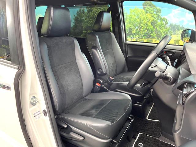 ヴォクシー ZS 煌III 禁煙車 1オーナー Pioneer9インチナビ フリップダウンモニター バックカメラ 両側パワースライドドア セーフティセンス インテリジェントクリアランスソナー ナノイーオートエアコン ETC(8枚目)