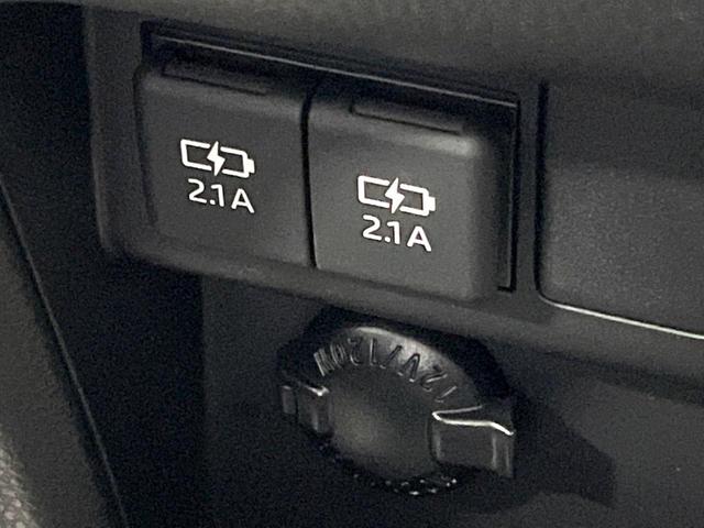 ヴォクシー ZS 煌III 禁煙車 1オーナー Pioneer9インチナビ フリップダウンモニター バックカメラ 両側パワースライドドア セーフティセンス インテリジェントクリアランスソナー ナノイーオートエアコン ETC(30枚目)