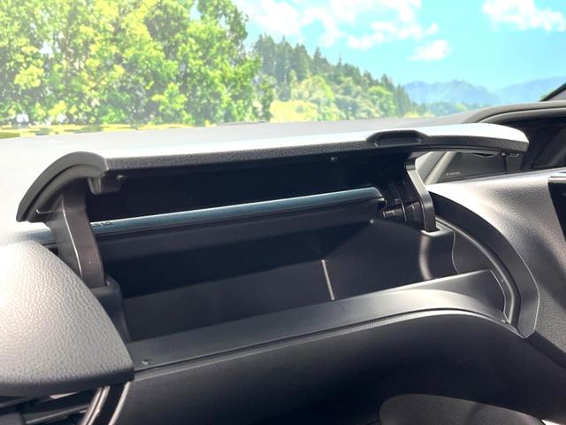 ヴォクシー ZS 煌III 禁煙車 1オーナー Pioneer9インチナビ フリップダウンモニター バックカメラ 両側パワースライドドア セーフティセンス インテリジェントクリアランスソナー ナノイーオートエアコン ETC(40枚目)