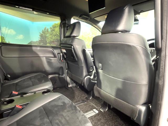 ヴォクシー ZS 煌III 禁煙車 1オーナー Pioneer9インチナビ フリップダウンモニター バックカメラ 両側パワースライドドア セーフティセンス インテリジェントクリアランスソナー ナノイーオートエアコン ETC(42枚目)