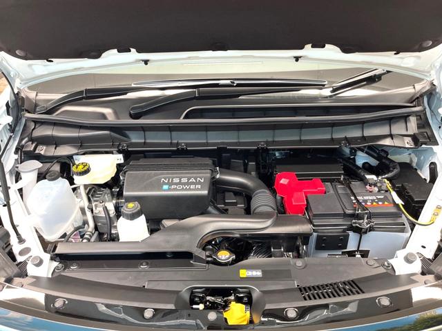 セレナ ｅ－パワー　ハイウェイスターＶ　登録済未使用車　２トーンカラー　１２．３インチナビ　アラウンドビュー　プロパイロット　両側ハンズフリーパワスラ　インテリジェントルームミラー　後側方車両検知　前後ドラレコ　ＥＴＣ２．０　ＨＤＭＩ（19枚目）