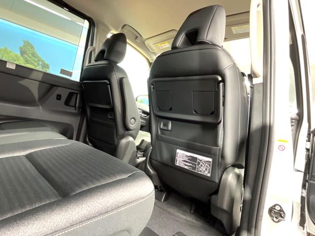 セレナ ｅ－パワー　ハイウェイスターＶ　登録済未使用車　２トーンカラー　１２．３インチナビ　アラウンドビュー　プロパイロット　両側ハンズフリーパワスラ　インテリジェントルームミラー　後側方車両検知　前後ドラレコ　ＥＴＣ２．０　ＨＤＭＩ（45枚目）