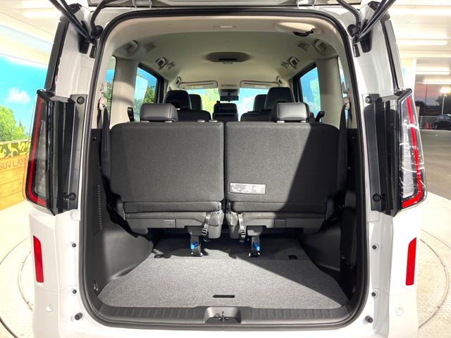 セレナ ｅ－パワー　ハイウェイスターＶ　登録済未使用車　２トーンカラー　１２．３インチナビ　アラウンドビュー　プロパイロット　両側ハンズフリーパワスラ　インテリジェントルームミラー　後側方車両検知　前後ドラレコ　ＥＴＣ２．０　ＨＤＭＩ（52枚目）