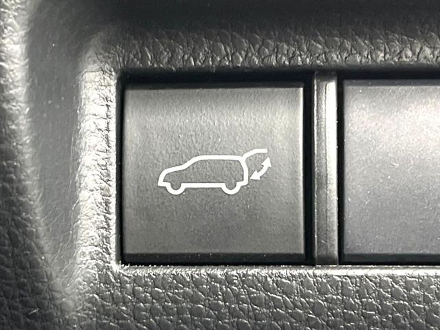 ハリアー Ｚ　モデリスタエアロ　禁煙車　１２．３インチナビ　パノラミックビュー　ＪＢＬサウンド　ブラインドスポット　ハンズフリーパワーバックドア　セーフティセンス　レーダークルーズ　ＥＴＣ２．０　ドラレコ（30枚目）