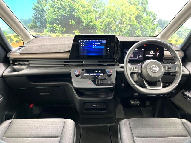 セレナ ハイウェイスターV 禁煙車 フリップダウンモニター 両側ハンズフリーパワースライドドア プロパイロット 純正9インチナビ バックカメラ インテリジェントエマージェンシーブレーキ ドライブレコーダー ビルトインETC(2枚目)