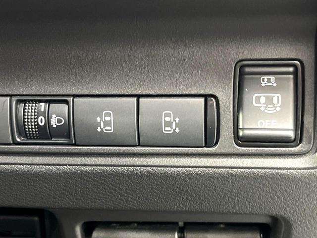 セレナ ハイウェイスターV 禁煙車 フリップダウンモニター 両側ハンズフリーパワースライドドア プロパイロット 純正9インチナビ バックカメラ インテリジェントエマージェンシーブレーキ ドライブレコーダー ビルトインETC(7枚目)