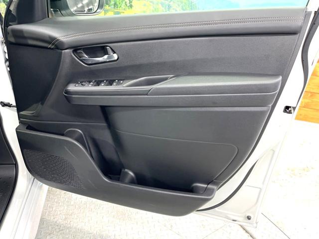 セレナ ハイウェイスターV 禁煙車 フリップダウンモニター 両側ハンズフリーパワースライドドア プロパイロット 純正9インチナビ バックカメラ インテリジェントエマージェンシーブレーキ ドライブレコーダー ビルトインETC(37枚目)