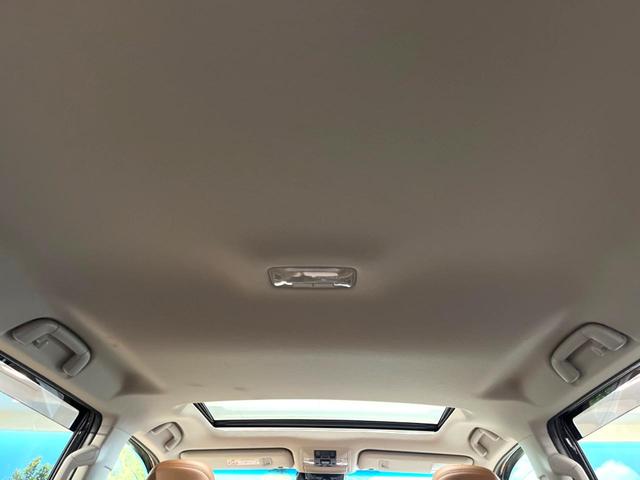 ランドクルーザープラド ＴＸ　Ｌパッケージ　７０ｔｈアニバーサリーリミテッド　サンルーフ　パノラミックビューモニター　シートベンチレーション　トヨタセーフティセンス　デジタルインナーミラー　レーダークルーズコントロール　ＬＥＤヘッドライト　革巻きステアリング　ＥＴＣ２．０（57枚目）