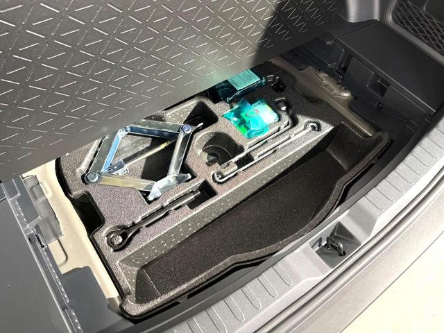 ＲＡＶ４ ハイブリッドアドベンチャー　オフロードパッケージＩＩ　トヨタセーフティセンス　ブラインドスポットモニター　レーダークルーズコントロール　純正１０．５インチディスプレイオーディオ　ＬＥＤヘッドライト　純正１８インチアルミホイール　ＥＴＣ２．０（24枚目）