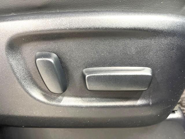 アルファード ２．５Ｓ　Ｃパッケージ　禁煙車　メーカーナビ　リアエンターテインメントシステム　パノラミックビュー　ＪＢＬプレミアムサウンド　シートベンチレーション　ブラインドスポット　シーケンシャルターンランプ　セーフティセンス（47枚目）