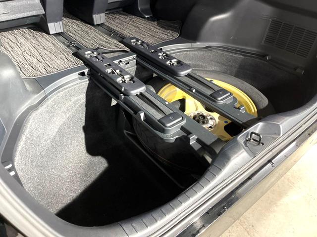 アルファード ２．５Ｓ　Ｃパッケージ　禁煙車　メーカーナビ　リアエンターテインメントシステム　パノラミックビュー　ＪＢＬプレミアムサウンド　シートベンチレーション　ブラインドスポット　シーケンシャルターンランプ　セーフティセンス（60枚目）