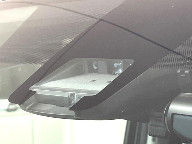 ヴォクシー ＺＳ　煌　両側電動スライドドア　Ｐａｎａｓｏｎｉｃ製１０インチナビ　バックカメラ　セーフティセンスＣ　禁煙車　スマートキー　ＬＥＤヘッド　ＥＴＣ　オートマチックハイビーム　デュアルオートエアコン（5枚目）