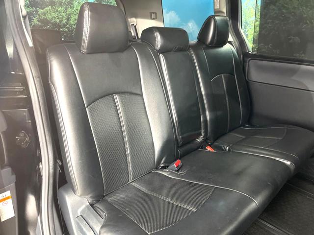 ヴォクシー ＺＳ　煌　両側電動スライドドア　Ｐａｎａｓｏｎｉｃ製１０インチナビ　バックカメラ　セーフティセンスＣ　禁煙車　スマートキー　ＬＥＤヘッド　ＥＴＣ　オートマチックハイビーム　デュアルオートエアコン（8枚目）