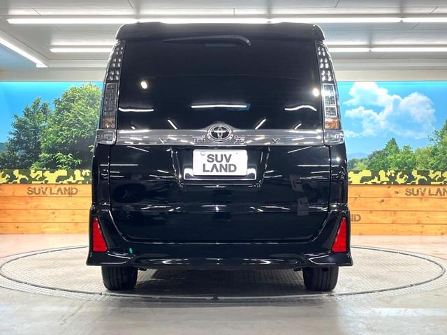 ヴォクシー ＺＳ　煌　両側電動スライドドア　Ｐａｎａｓｏｎｉｃ製１０インチナビ　バックカメラ　セーフティセンスＣ　禁煙車　スマートキー　ＬＥＤヘッド　ＥＴＣ　オートマチックハイビーム　デュアルオートエアコン（15枚目）