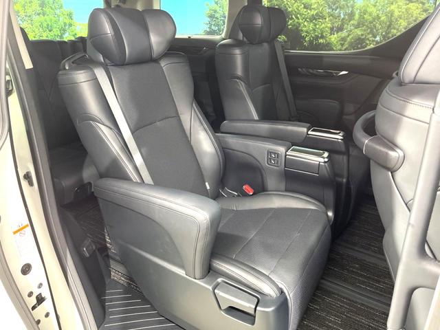 アルファード 2.5S Cパッケージ MODELLISTAエアロ 両側電動スライドドア 11インチBIG-X フリップダウン バックカメラ セーフティセンス レーダークルーズ 禁煙車 パワーバックドア シートベンチレーション パワーシート(9枚目)