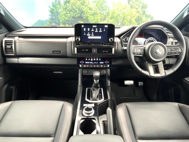 トライトン GSR 4WD ディーゼル 純正9インチナビ 全周囲カメラ eーアシスト AppleCarPlay レーダークルーズ 禁煙車 黒本革シート シートヒーター シートエアコン パワーシート コーナーセンサー(2枚目)